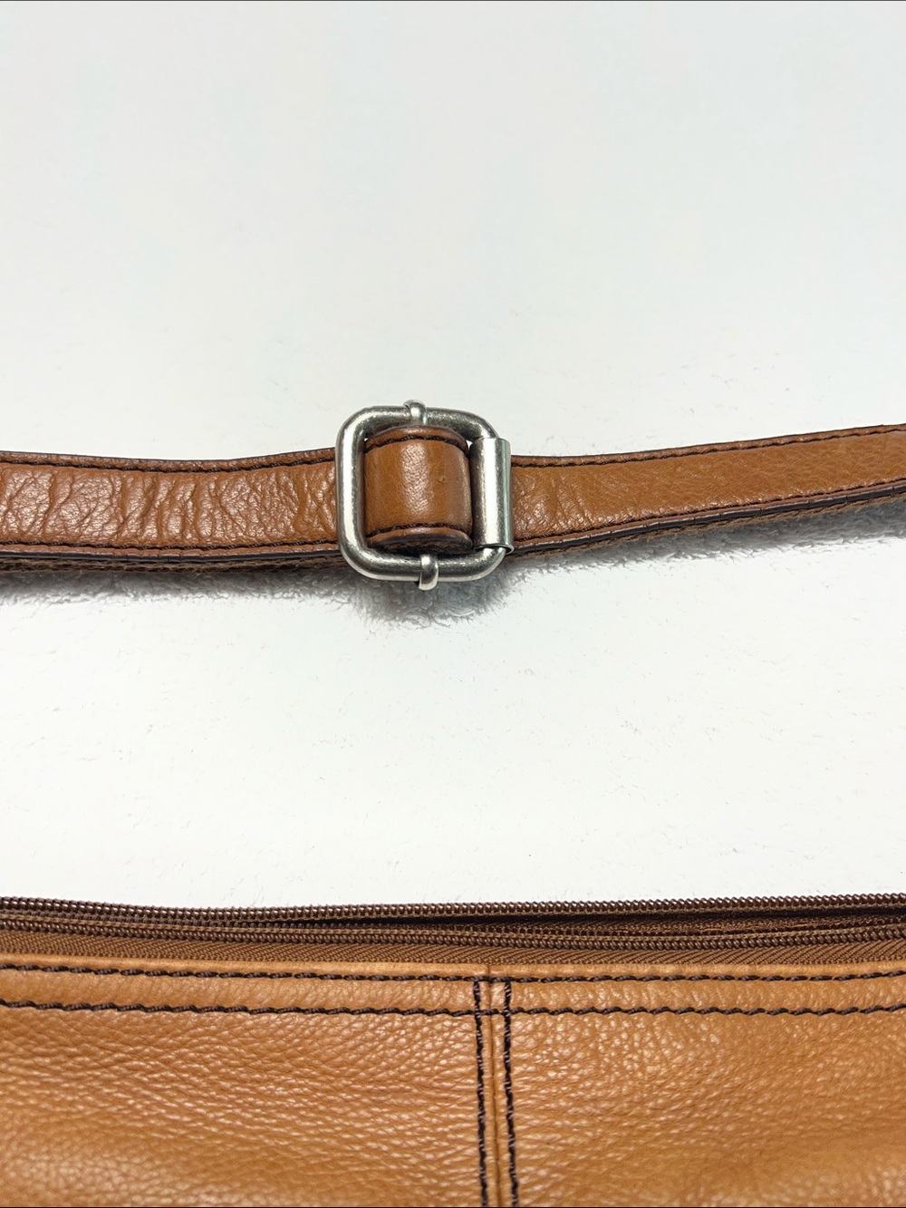 FOSSIL Purse - Picture 8 of 10
